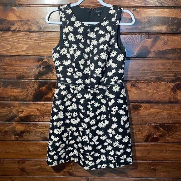 AnnTaylor Petite Black & White Floral Sheath Dress Women's Size 6P - Picture 7 of 16
